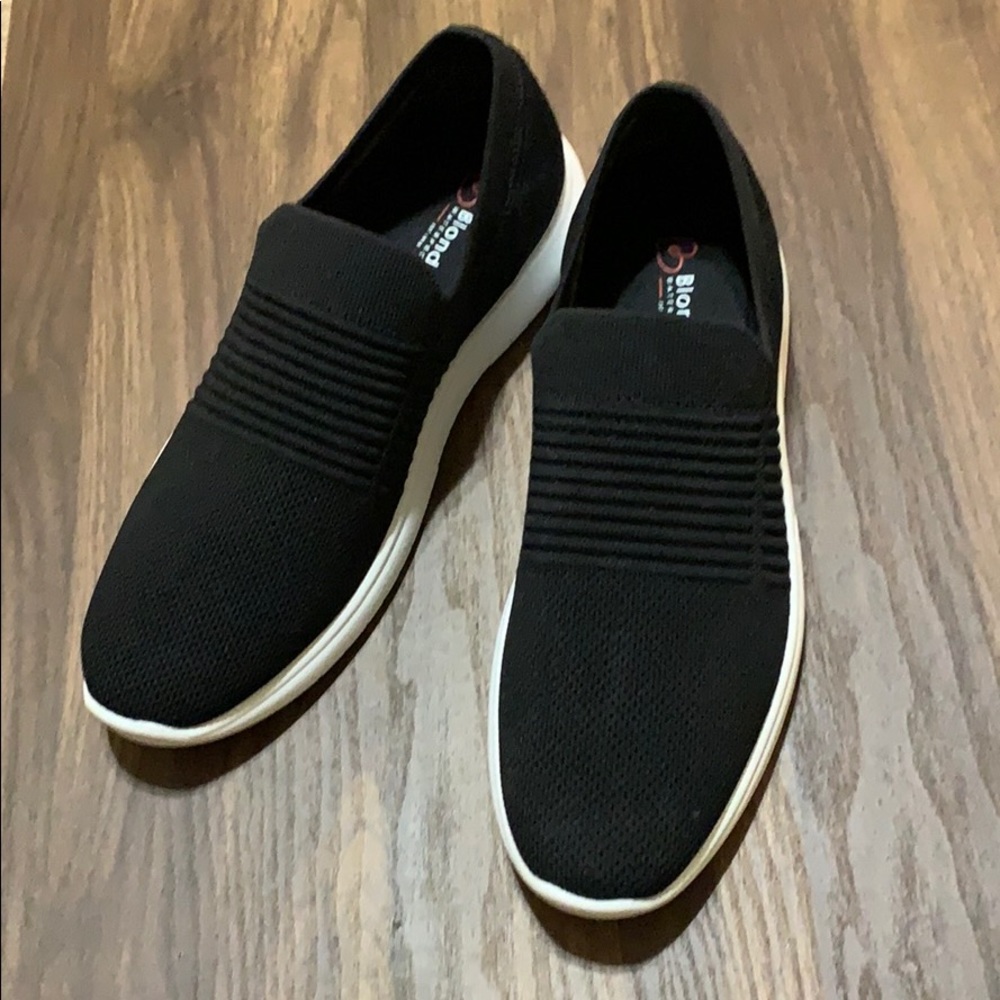 Blondo - Black Sneaker - Women’s Size 10